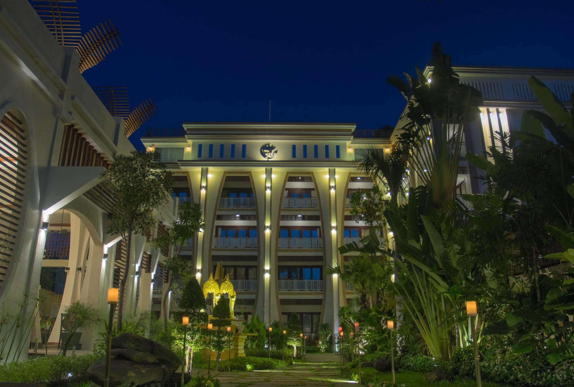 The Night Hotel Siem Reap Esterno foto